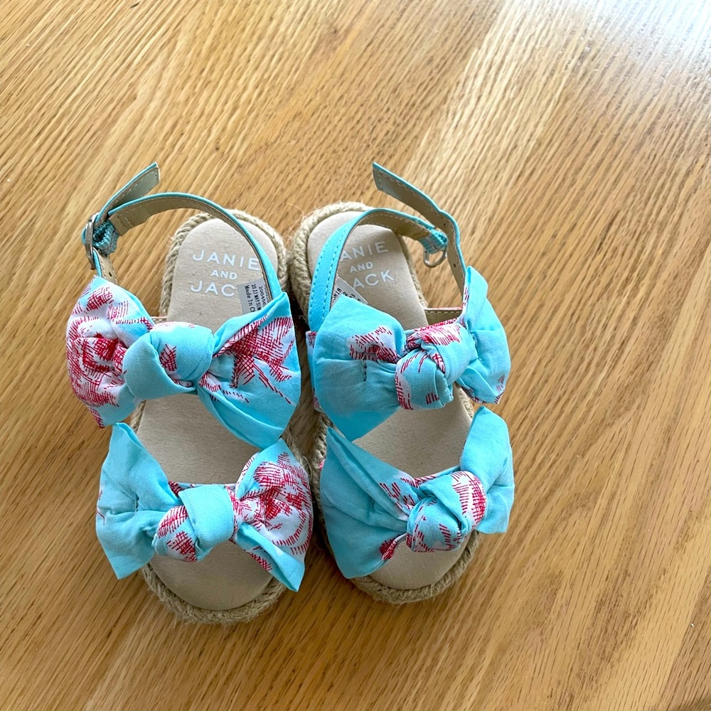 Janie and Jack toddler girl sandals. Size 6 summer sky